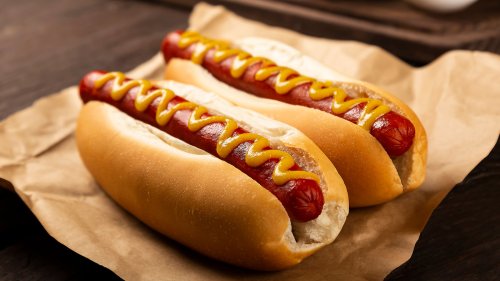 What's The Difference Between Hot Dogs And Frankfurters?