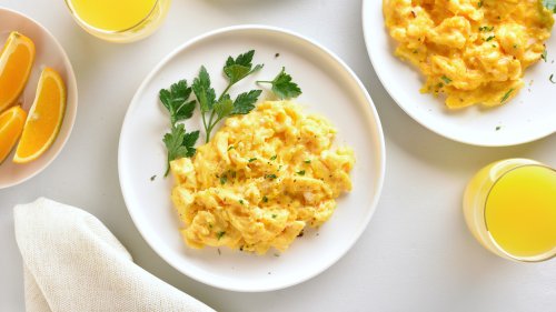 The Reason You Should Try Adding Water To Scrambled Eggs