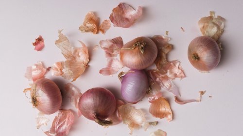 Why You Shouldn't Throw Away Onion Peels