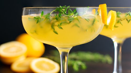 The Honey-Gin Cocktail That Rose From The Ashes Of Prohibition