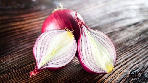 Never Struggle To Peel Shallots Again With This Easy Water Hack