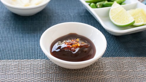 Hoisin Sauce Vs Oyster Sauce: What's The Difference?