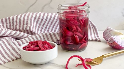 Sugar-Free Pickled Red Onions Recipe
