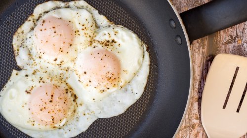 All You Need For The Best Over-Easy Eggs Is A Dash Of Water