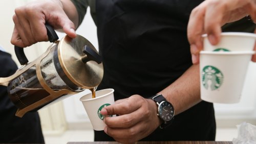 The Bad Coffee Shop Etiquette That Constantly Irritates Starbucks Baristas