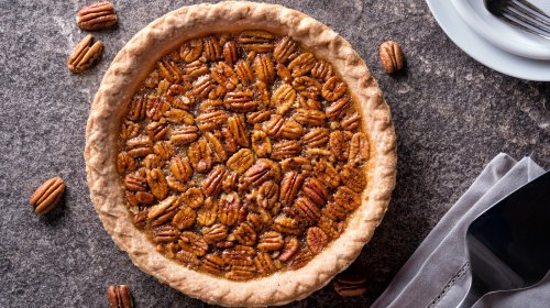 How Pecan Pie Became A Thanksgiving Tradition