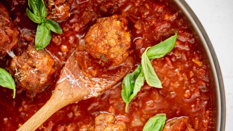 The Right Way To Make Classic Italian Meatballs