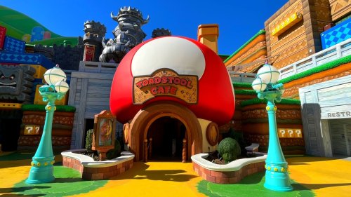 We Tried Universal Hollywood's Super Nintendo World Restaurant. Here's What To Expect.