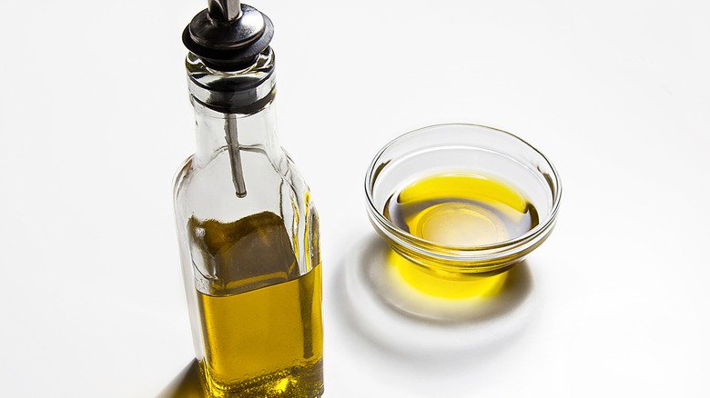 The Real Difference Between Extra-Virgin and Regular Olive Oil