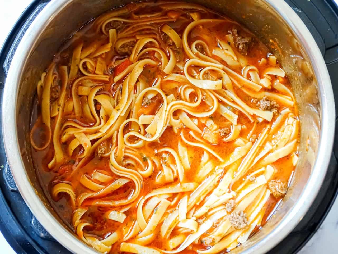 Instant Pot Spaghetti and Meat Sauce