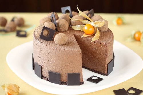 Fantastic Milk Chocolate Mousse Cake