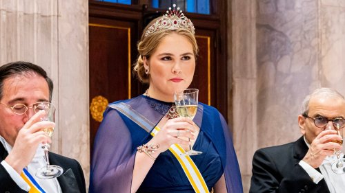 Princess Catharina-Amalia of the Netherlands, heir to the Dutch throne, dazzles in a glittering tiara on her state banquet debut