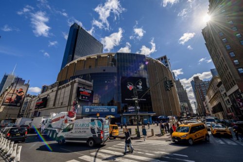 The billionaires behind the 5 most expensive NBA franchises