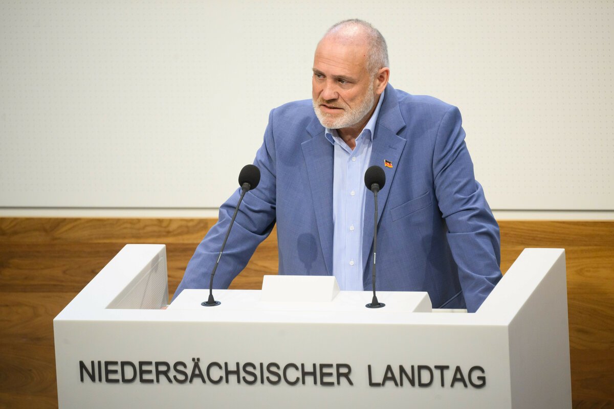 Versammlungssaal für die AfD: Unter dem Deckmäntelchen der Demokratie