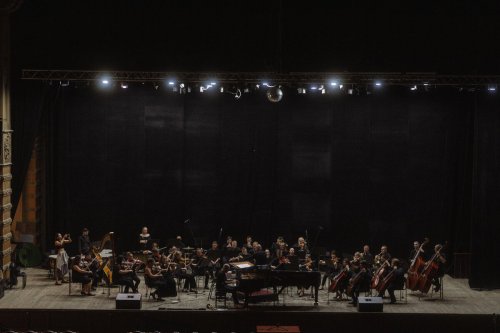 Ukrainisches Philharmonieorchester tourt: Leicht und düster zugleich