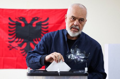 Sozalist Edi Rama: Albanischer Regierungschef liegt bei Parlamentswahl vorn
