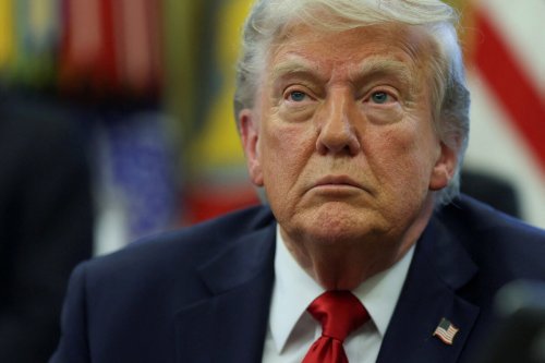 Trump schimpft, Putin bombt