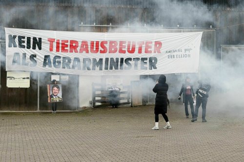 Protest gegen CSU-Mann Felßner: Dahoam ned Dahoam