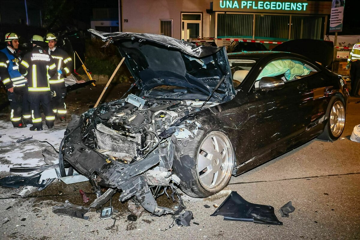 Männer mit Mercedes im Kopf