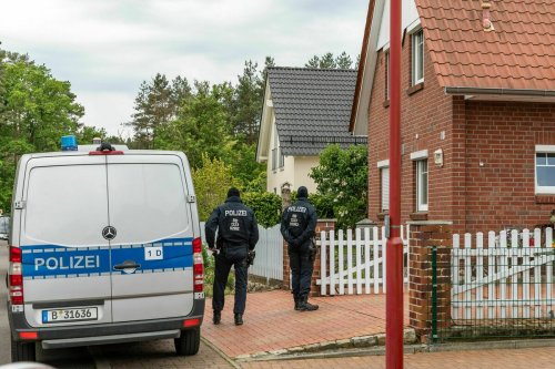 Bundesanwaltschaft nimmt Neonazi fest: Nazis im Kinderzimmer