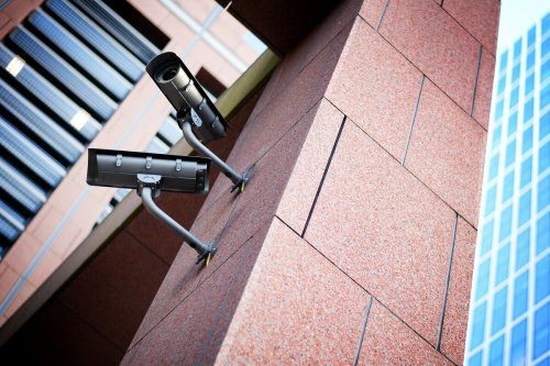 Überwachung, Datenschatzsuche und viel KI