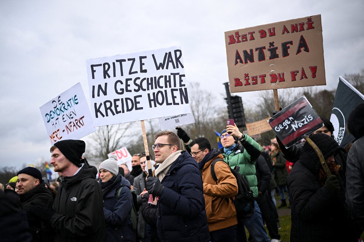 Wo war Friedrich Merz, als Walter Lübcke ermordet wurde?