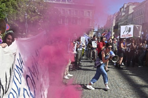 Landesweite Proteste gegen „Oster-Akkord“