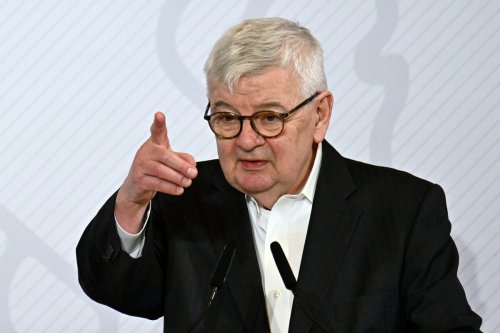 Kommentar zu Joschka Fischers Ideen einer neuen Weltordnung: Europa als letzte Hoffnung?