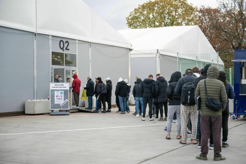 Flüchtlingspolitik in Berlin: Tegel wird kleiner aber wichtiger