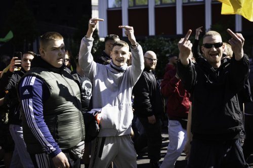 Nach Aufmärschen und Gewalt: Verfassungsschutz knöpft sich Jungnazis vor