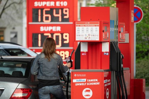 Verbraucherpreise steigen nur um 2,1 %: Billigerer Sprit lässt Inflation im April fallen