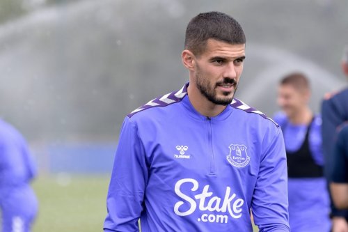 'Just bizarre': Tony Cascarino left totally baffled by 'strange' signing Everton have pulled off this summer
