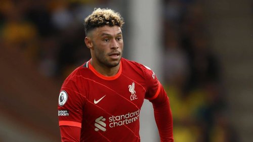 Alex Oxlade-Chamberlain transfer news: Five clubs keen as Liverpool man makes decision on future