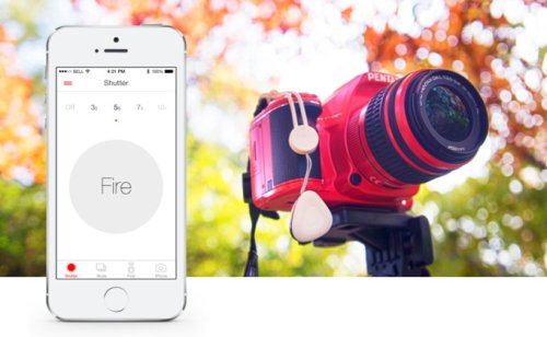MaxStone Kickstarts A Remote iPhone Shutter For Digital Cameras That’s Also A Bluetooth Tracker
