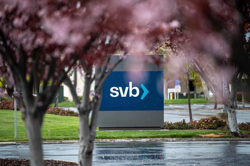 Silicon Valley Bank 2023 Crash