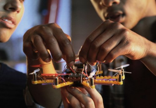 Kids can build a LEGO drone with Flybrix kits