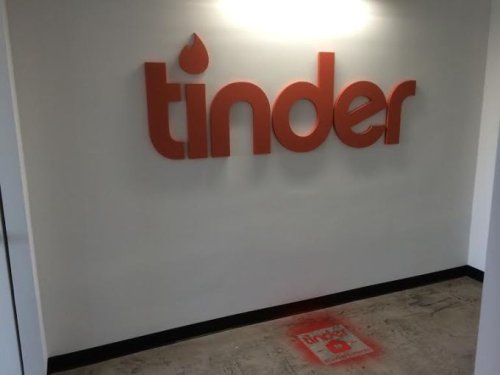 Tinder CEO’s Internal Memo Says Harassment Complaint Is Inaccurate
