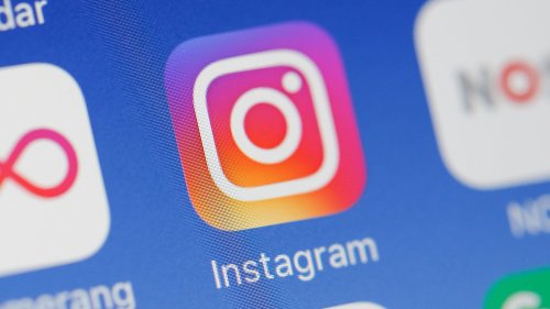 Instagram businesses and creators may be getting a Messenger-like 'FAQ' feature