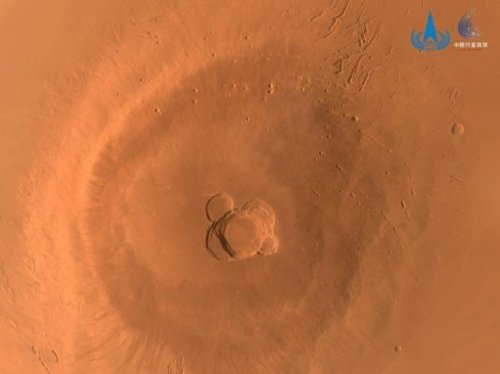 China's new Mars images show off the country's robust (but secretive) space program