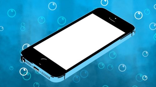 Apple, If Samsung And Sony Can Make A Waterproof Phone, So Can You