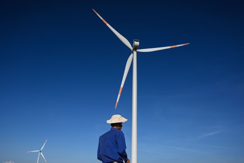 Clean energy investments may close 2022 hitting new heights, setting stage for lofty 2023