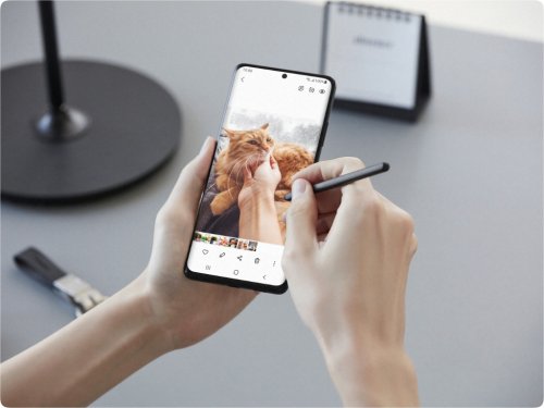 The Best 14 Must-Have Travel Gadgets for 2021