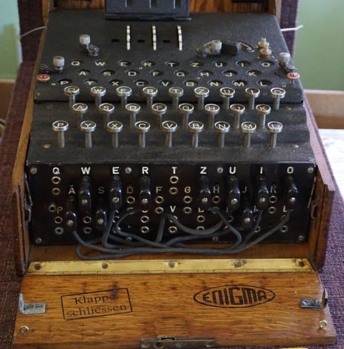 Oxford Professor Says WWII’s Enigma Code 'Wouldn't Stand a Chance' Against Today’s AI