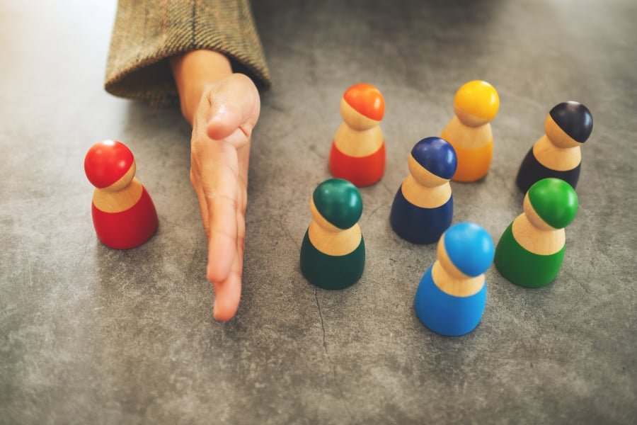 Crypto.com Cuts 12% of Workforce, Targets Roles That ‘Do Not Adapt’ to AI