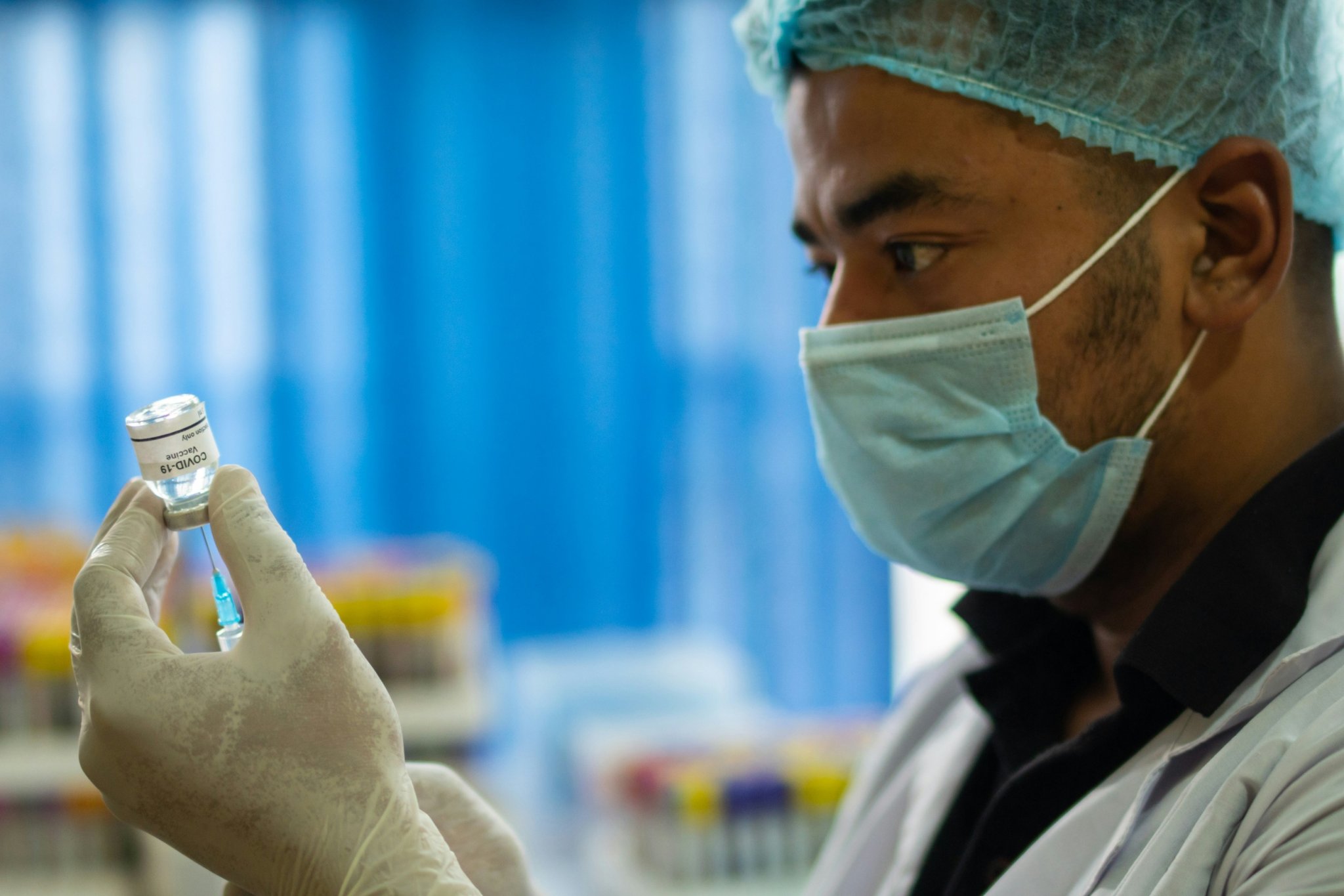 Personalized mRNA Cancer Vaccine Clears Phase 3: Melanoma Recurrence Cut by Half