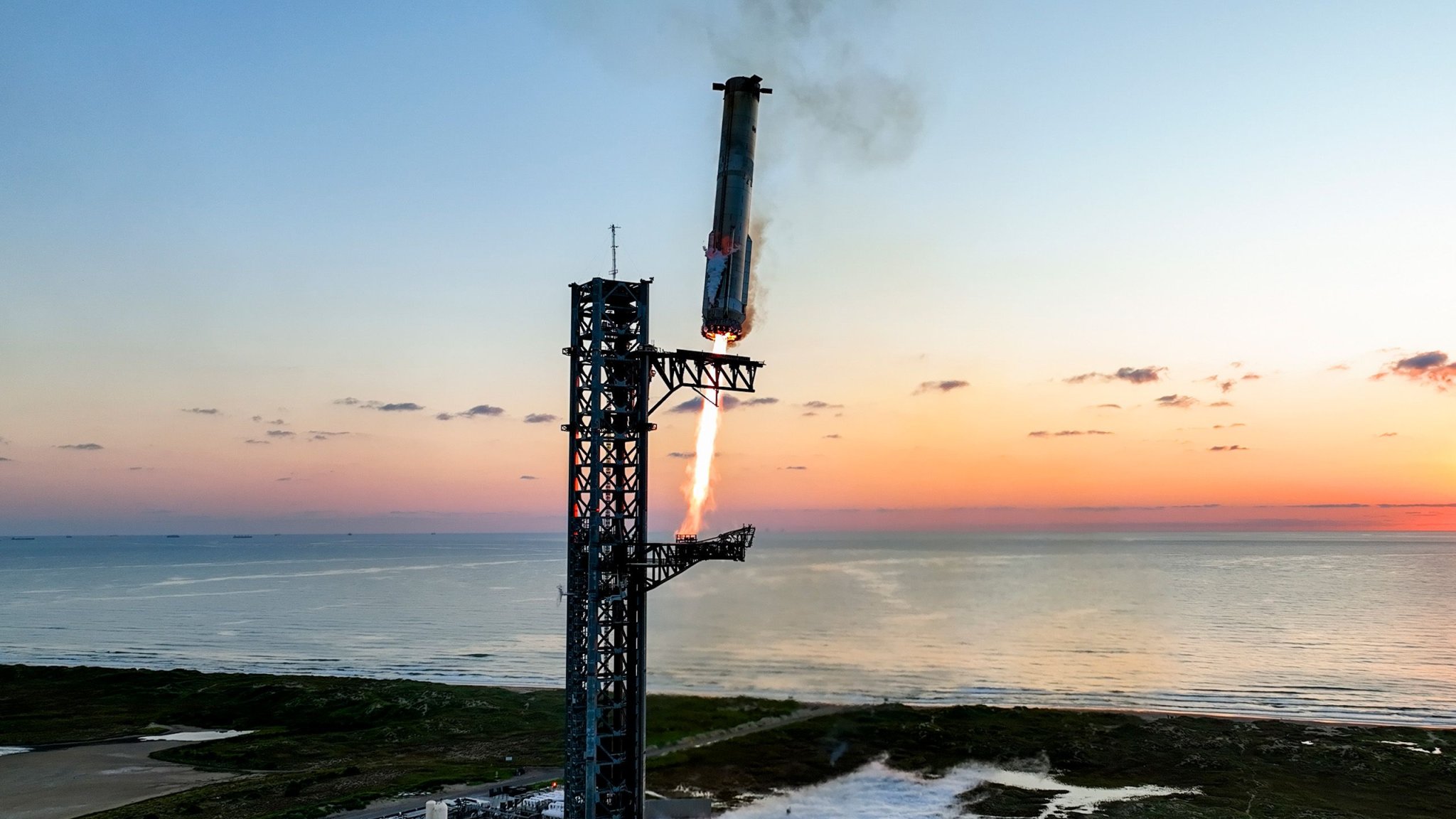 SpaceX Drone Ship Targets 200th Catch: Falcon 9 Booster B1088 Makes 16th Flight Today