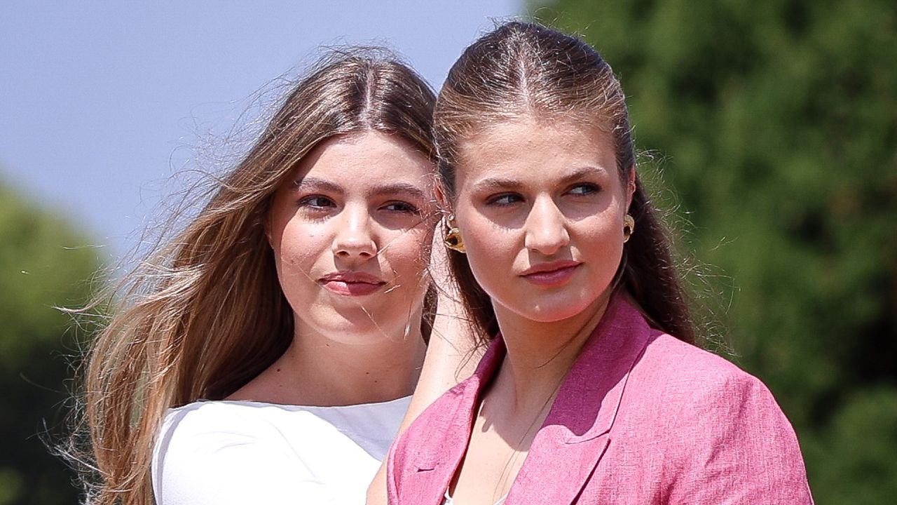 Sofia and Leonor, Princesses of Spain, Matched in Summer's Most Versatile Shoe