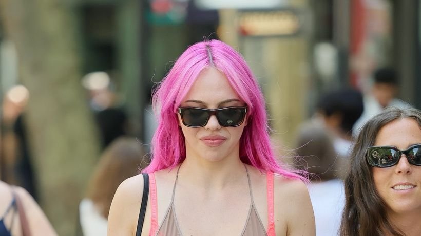 Adéla Wore Summer Sheer From Head to Toe, Literally