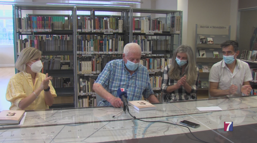Muskiz amplía su archivo con 3.000 libros sobre la Guerra Civil donados por un antiguo vecino