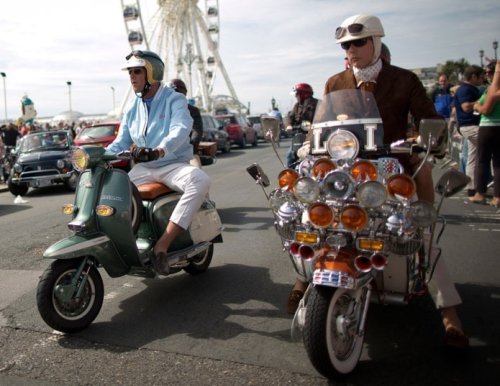 Mods gather on Brighton seafront for 50th anniversary of clashes with Rockers